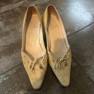 Christian Louboutin Tan Women's kitten heels size 40